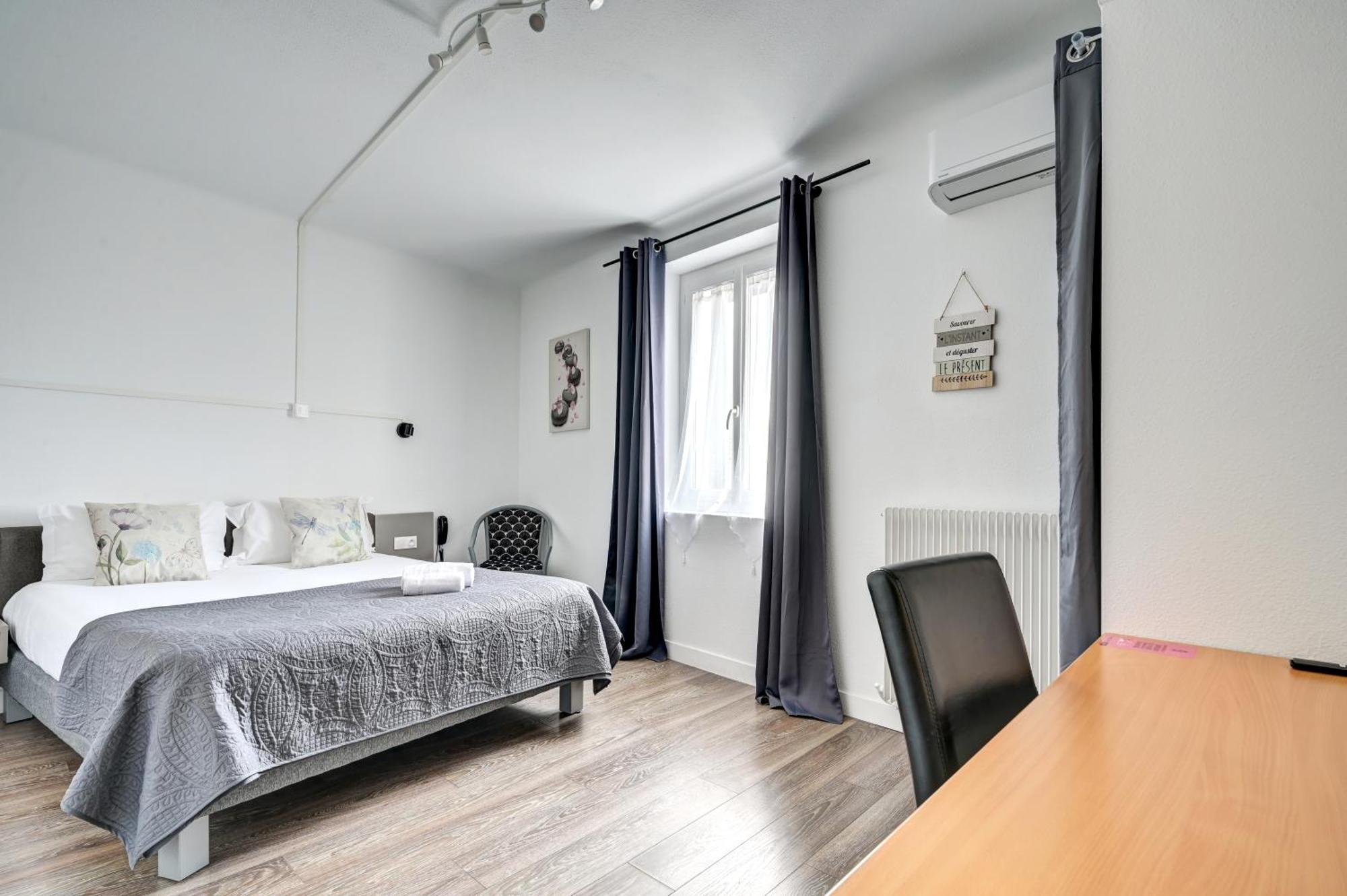 Hotel La Bastide D'Entraigues 외부 사진
