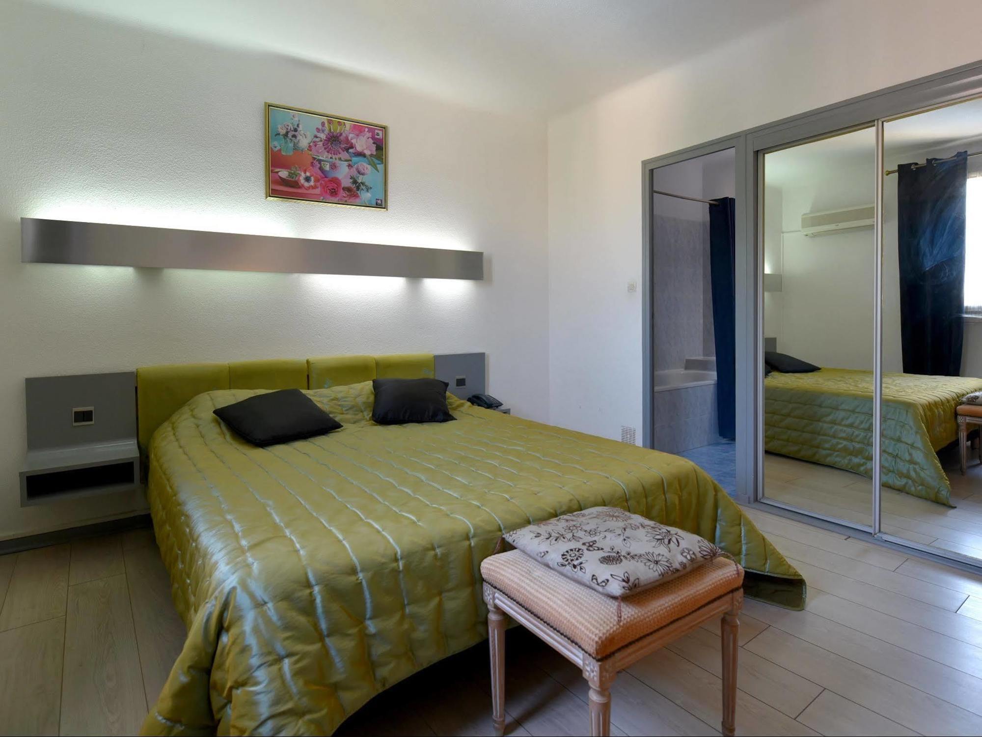 Hotel La Bastide D'Entraigues 외부 사진